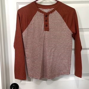 Boys- Cat and Jack shirt